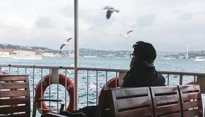 ac米兰电竞-西甲裁判语言模型在多语言环境下提升判罚效率，西甲著名裁判